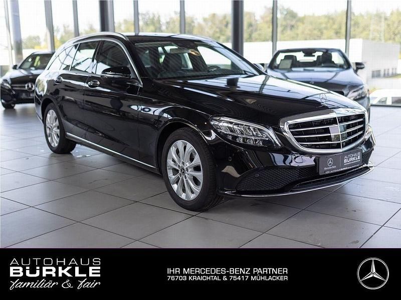 Schwarz Gebraucht 2018 Mercedes C220 Exclusive Limousine | 27.650 € (Fairer Preis) - Bild 1/4