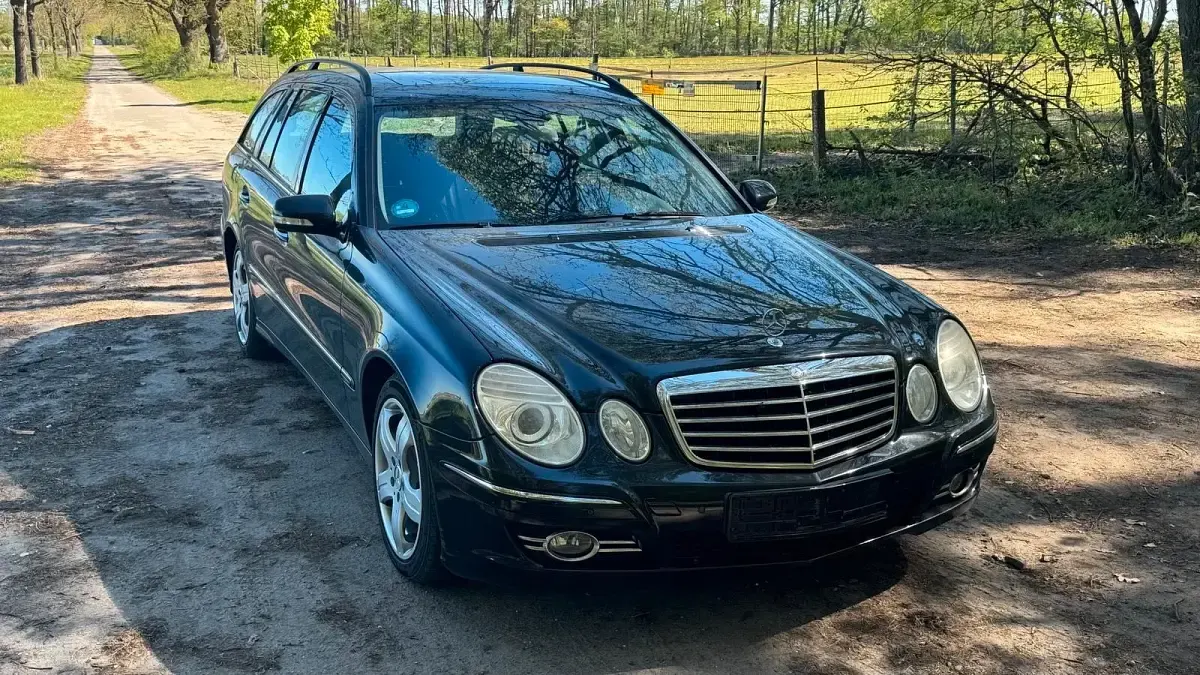 Gebraucht Mercedes E200 136 PS (100 kW) 2008 Schwarz Kombi
