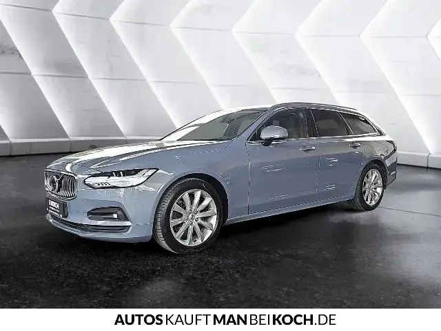 Gebraucht Volvo V90 Momentum 145 PS (106 kW) 2021 Kombi