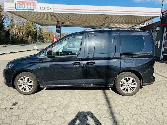 Second-hand VW Caddy Life 122 CP (89 kW) 2024 Negru Monovolum