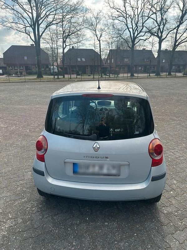 Gebraucht Renault Modus 112 PS (82 kW) 2005 Silber Van / Kleinbus