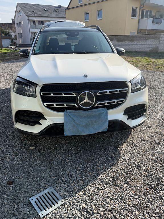 Gebraucht Mercedes GLS400 330 PS (242 kW) 2023 Weiß SUV