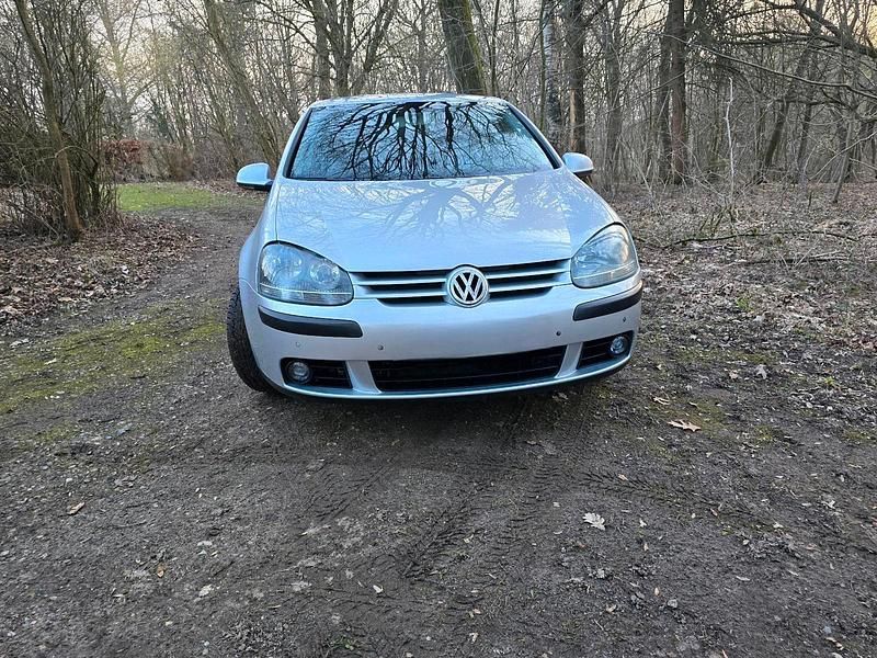 Gebraucht VW Golf IV 140 PS (102 kW) 2004 Silber Limousine