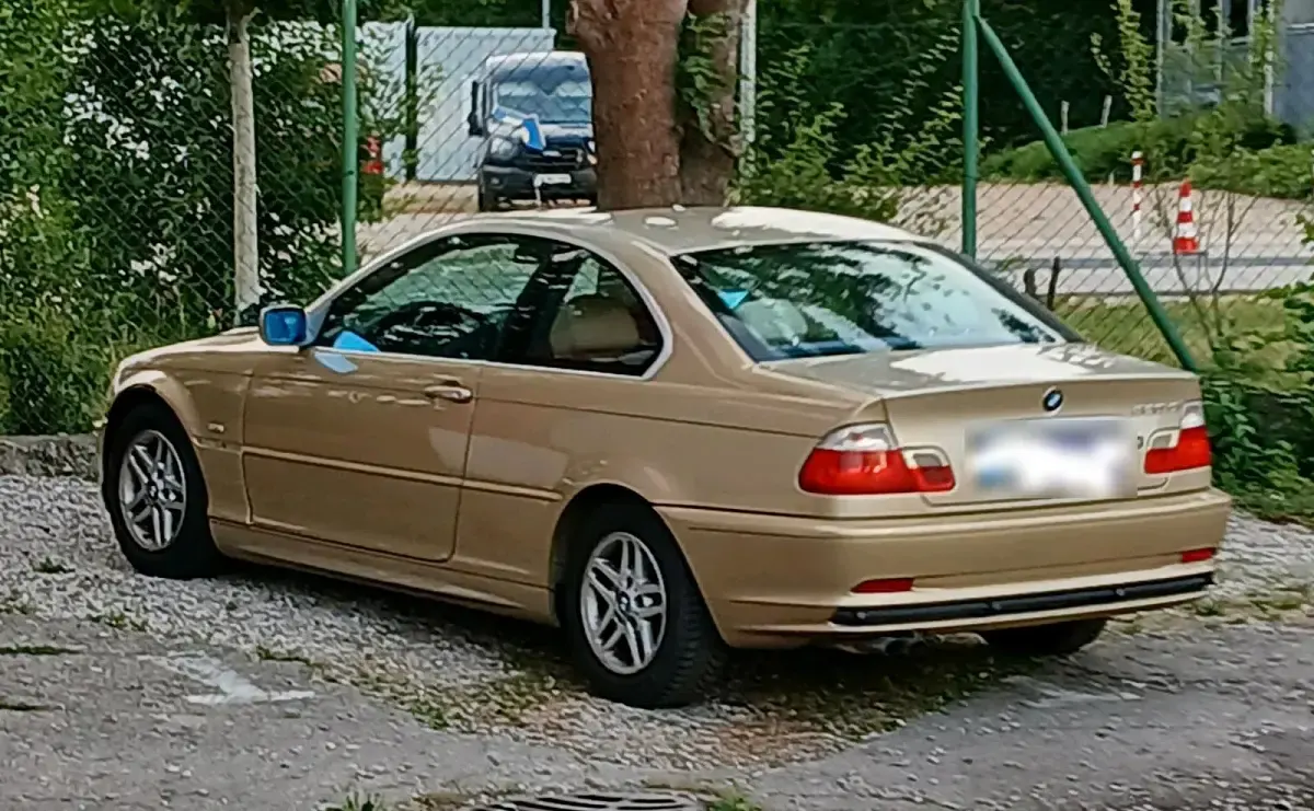 Gebraucht BMW 320 170 PS (125 kW) 2002 Gold Coupé
