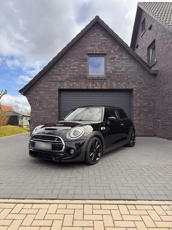 Second-hand Mini Cooper S 191 CP (140 kW) 2019 Negru Hatchback