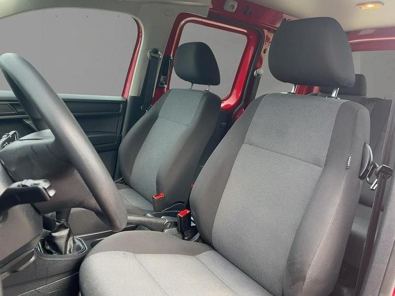 Gebraucht VW Caddy 102 PS (75 kW) 2017 Rot Van / Kleinbus