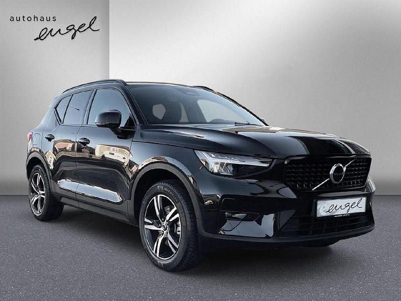 Gebraucht Volvo XC40 Plus 163 PS (119 kW) 2023 Schwarz SUV