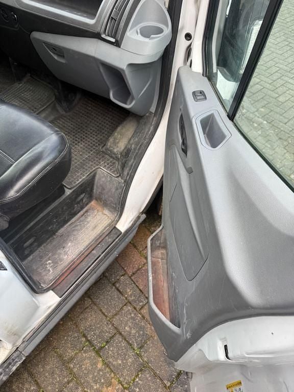 Gebraucht Ford Transit 131 PS (96 kW) 2019 Weiß Limousine