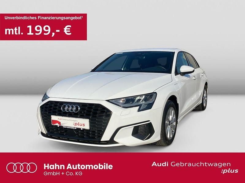 Weiß Gebraucht 2022 Audi A3 Sportback e-tron Limousine | 23.440 € (Guter Preis) - Bild 1/3