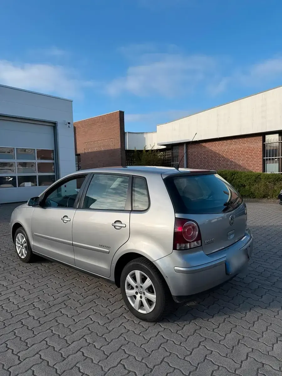 Gebraucht VW Polo 69 PS (50 kW) 2008 Grau Kleinwagen