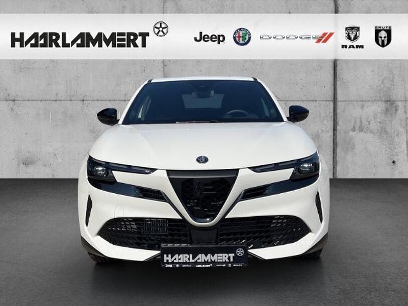 Gebraucht Alfa Romeo GT Junior Edizione Speciale 136 PS (100 kW) 2025 Weiß SUV