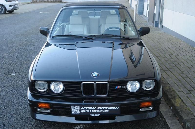 Gebraucht BMW M3 Cabriolet Performance 215 PS (158 kW) 1991 Schwarz Cabrio