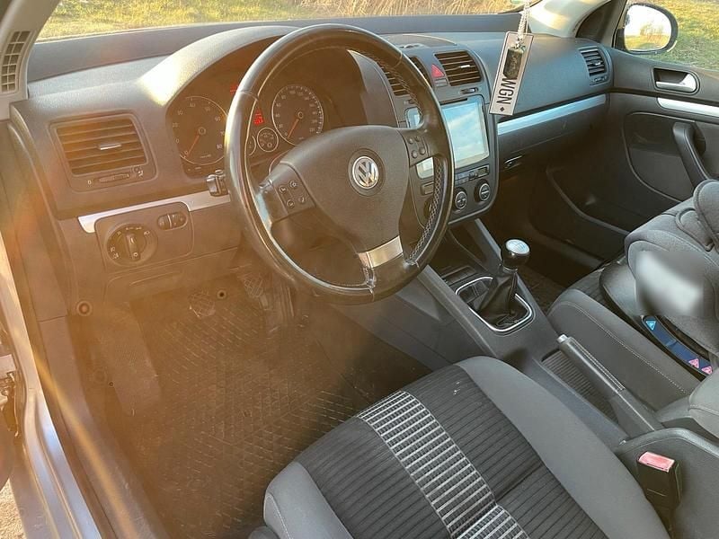 Gebraucht VW Golf V 80 PS (58 kW) 2008 Silber Kleinwagen