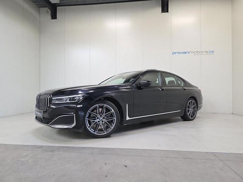 Gebraucht BMW 745e 400 PS (294 kW) 2020 Schwarz Limousine