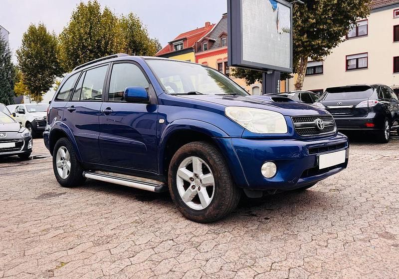 Blau Gebraucht 2004 Toyota RAV4 Executive SUV | 3.900 € (Fairer Preis) - Bild 1/4