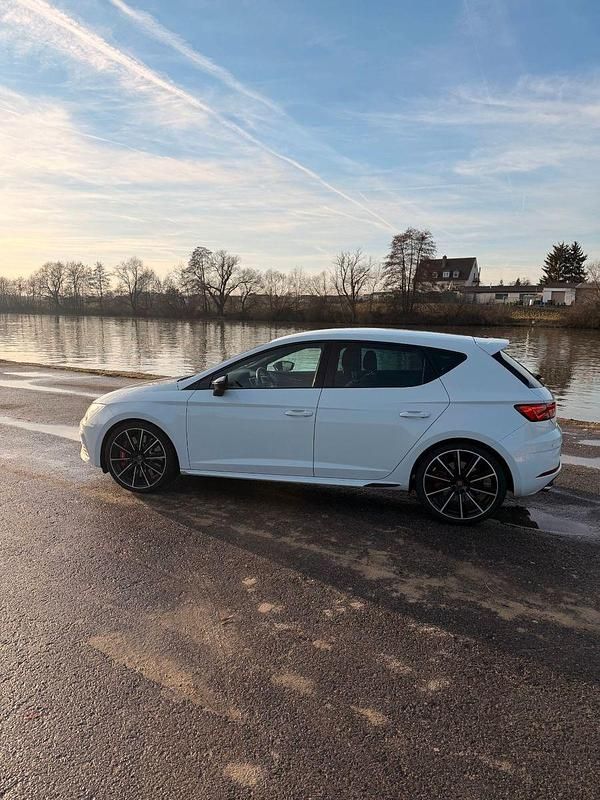 Gebraucht Seat Leon CUPRA 300 PS (220 kW) 2017 Weiß Kombi