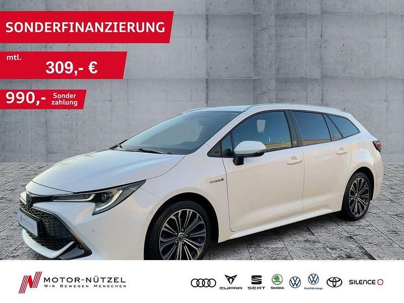 Weiß Gebraucht 2021 Toyota Corolla Team Kombi | 22.450 € (Guter Preis) - Bild 1/4