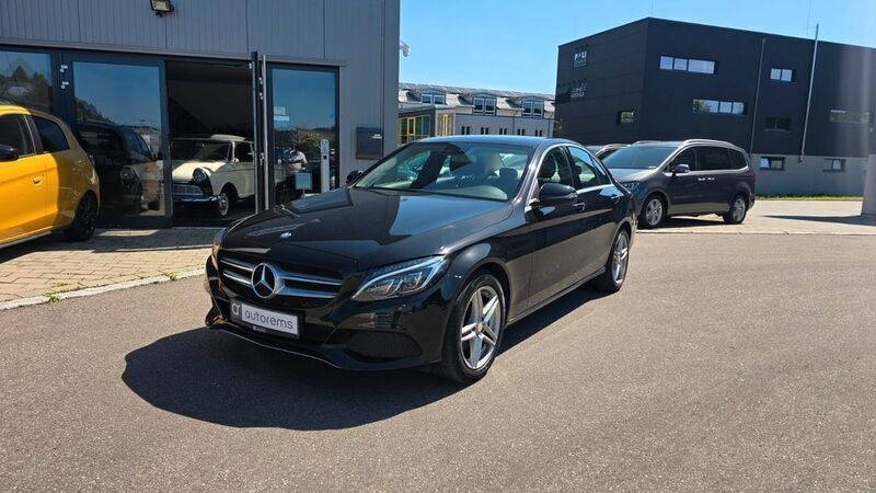 Schwarz Gebraucht 2016 Mercedes C220 Limousine | 18.699 € (Fairer Preis) - Bild 1/4