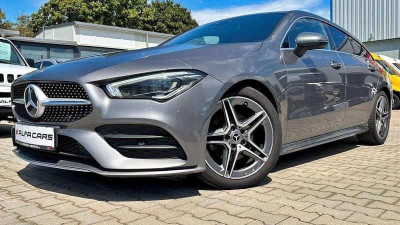 Grau Gebraucht 2022 Mercedes CLA200 AMG line Kombi | 18.950 € (Guter Preis) - Bild 1/4