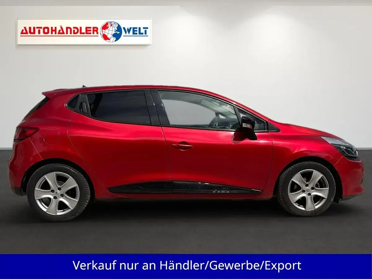 Gebraucht Renault Clio 120 PS (88 kW) 2014 Rot Kleinwagen