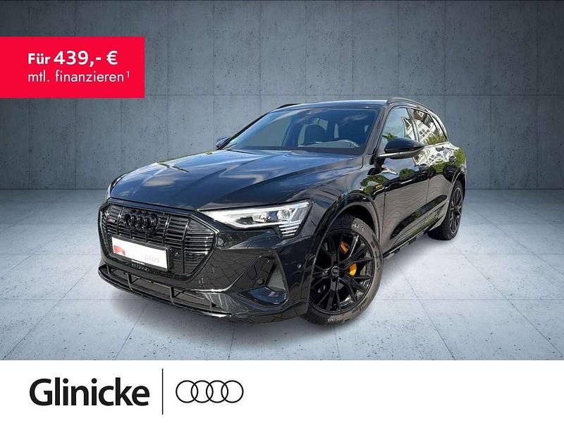 Mythosschwarz metallic Gebraucht 2022 Audi e-tron Black Edition SUV | 33.405 € (Guter Preis) - Bild 1/1
