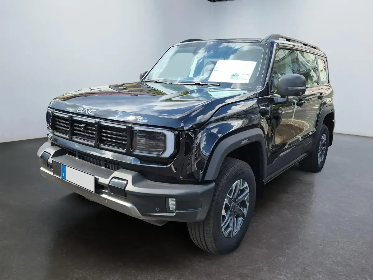 Gebraucht Baic BJ40 234 PS (172 kW) 2026 SUV