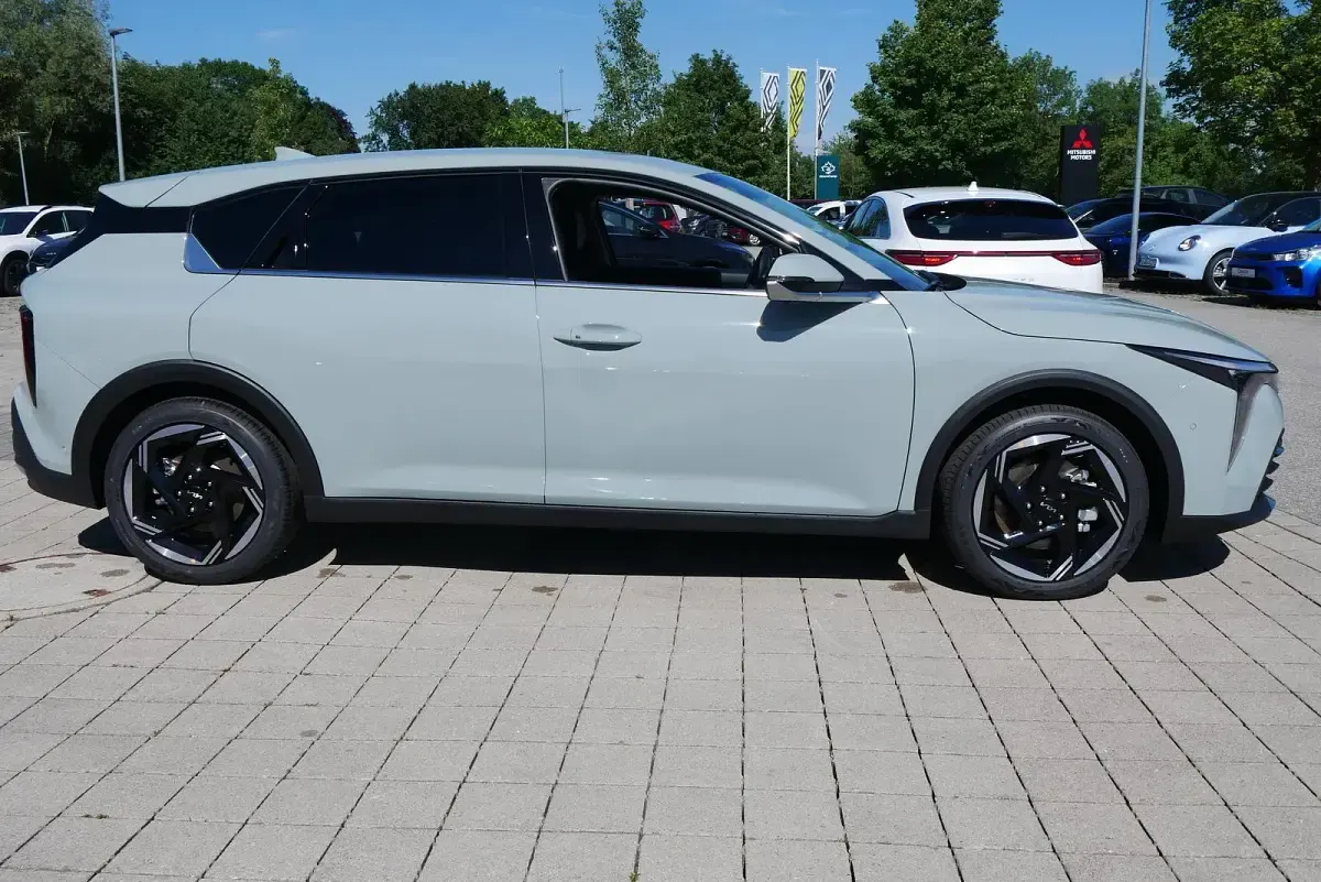 Neu Kia K4 150 PS (110 kW) 2026 Morgenbrise dark grey Limousine