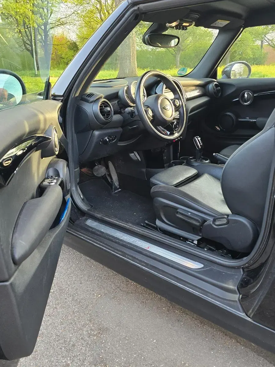 Gebraucht Mini Cooper Cabriolet 192 PS (141 kW) 2018 Schwarz Cabrio