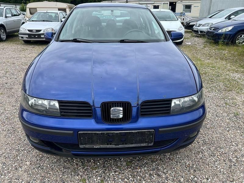 Gebraucht Seat Leon Stella 75 PS (55 kW) 2001 Blau Limousine