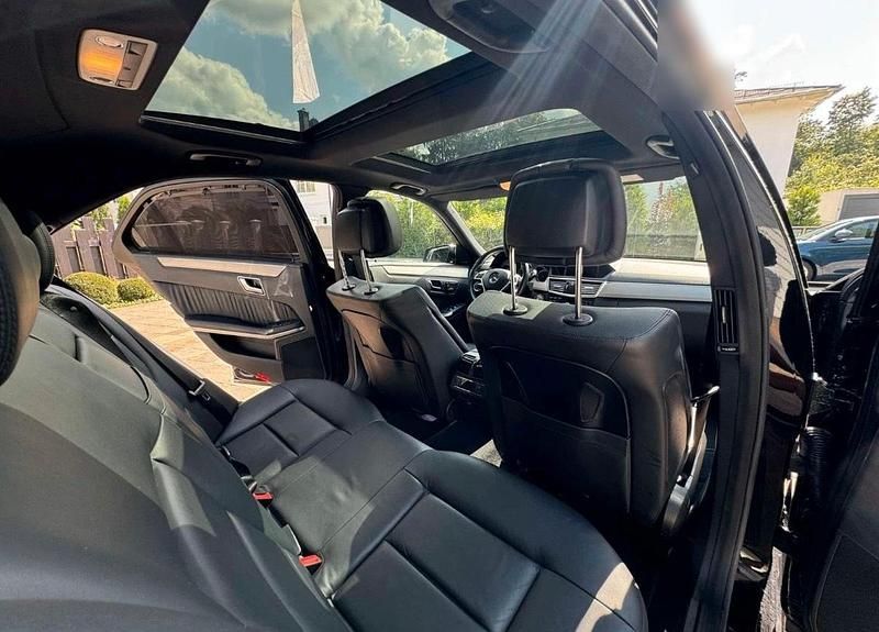Gebraucht Mercedes E500 408 PS (300 kW) 2012 Schwarz Limousine