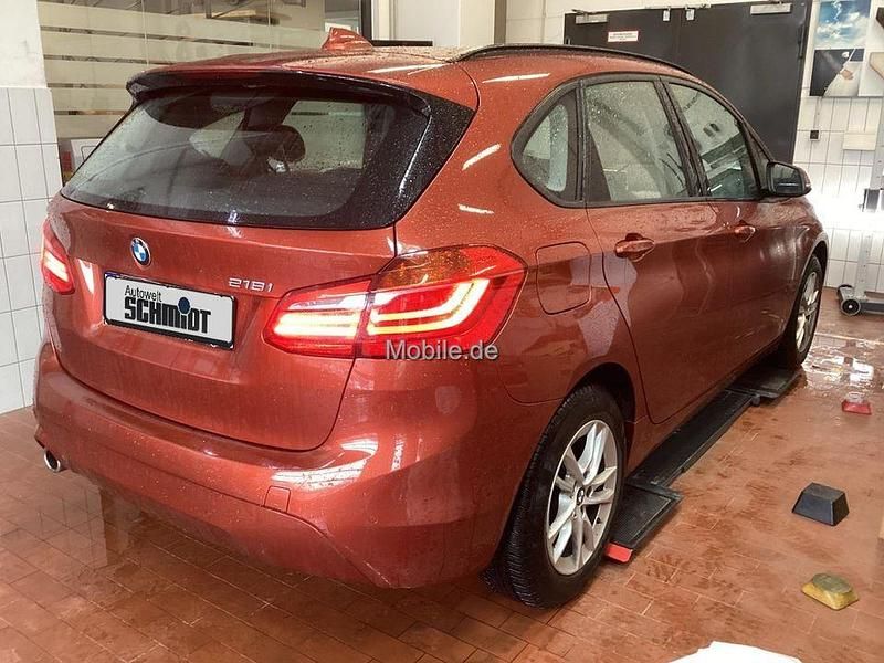 Gebraucht BMW 218 Active Tourer Advantage 136 PS (100 kW) 2021 Orange Van / Kleinbus