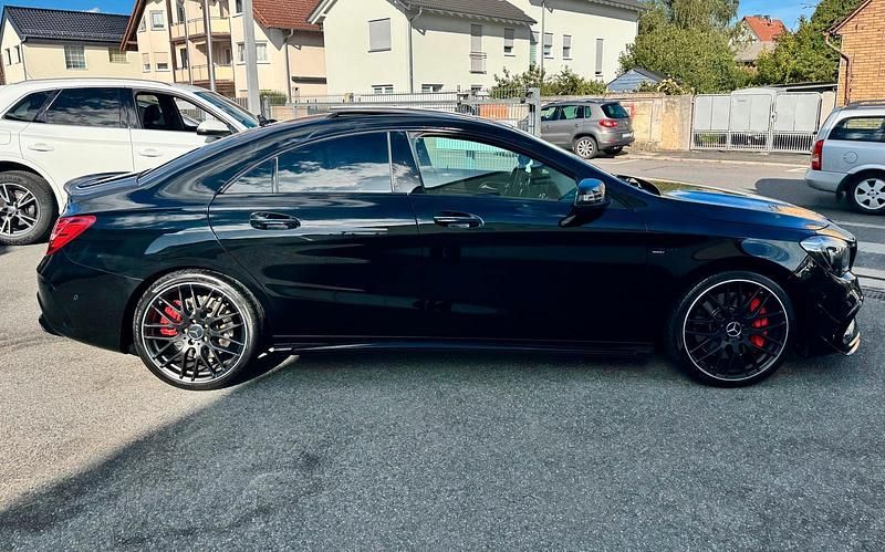 Gebraucht Mercedes CLA45 AMG AMG 381 PS (280 kW) 2018 Schwarz Limousine