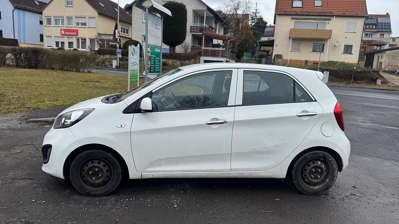 Gebraucht Kia Picanto 69 PS (50 kW) 2013 Weiß Kleinwagen