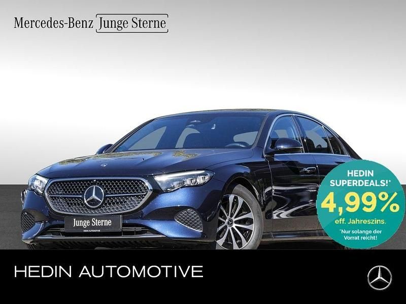 Blau Gebraucht 2024 Mercedes E220 Avantgarde Limousine | 47.998 € (Superpreis) - Bild 1/4