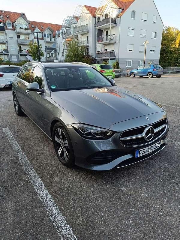 Gebraucht Mercedes C180 Avantgarde 170 PS (125 kW) 2022 Grau Kombi