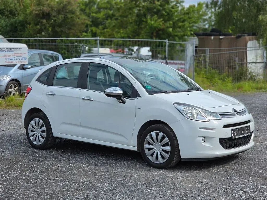 Gebraucht Citroën C3 SELECTION 68 PS (50 kW) 2013 Weiß Limousine