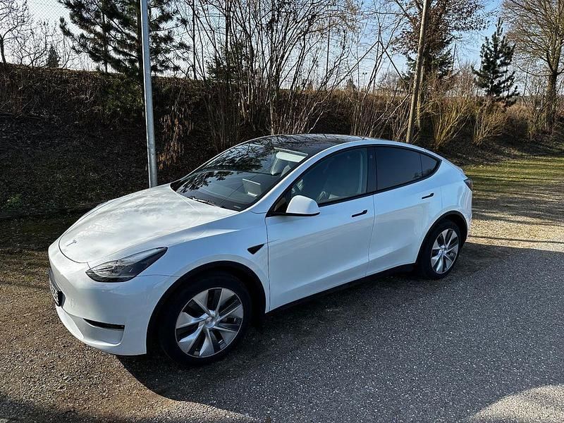 Gebraucht Tesla Model Y 378 kW (514 PS) 2023 Weiß SUV