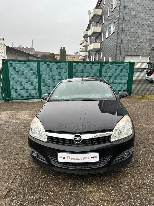 Gebraucht Opel Astra Cabriolet 105 PS (77 kW) 2007 Schwarz Cabrio