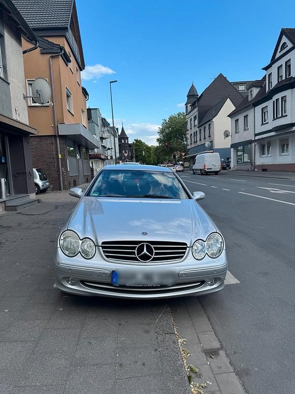 Silber Gebraucht 2006 Mercedes CLK200 Coupé | 4.500 € (Guter Preis) - Bild 1/4