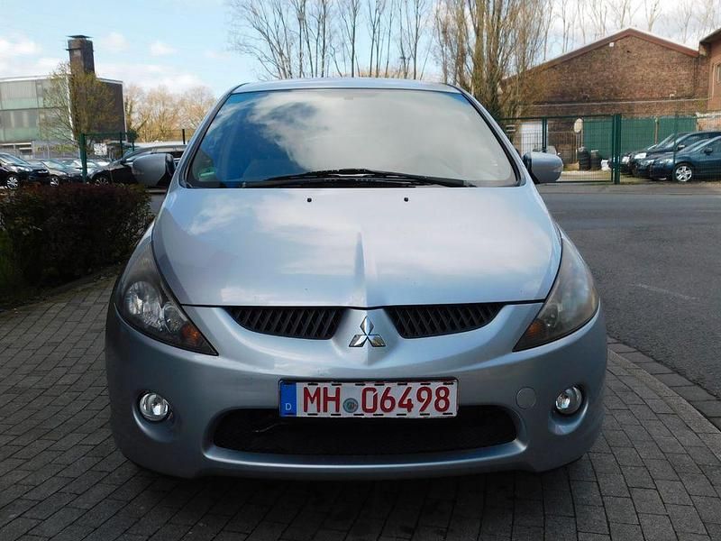 Gebraucht Mitsubishi Grandis Intense 165 PS (121 kW) 2004 Cool silver Van / Kleinbus