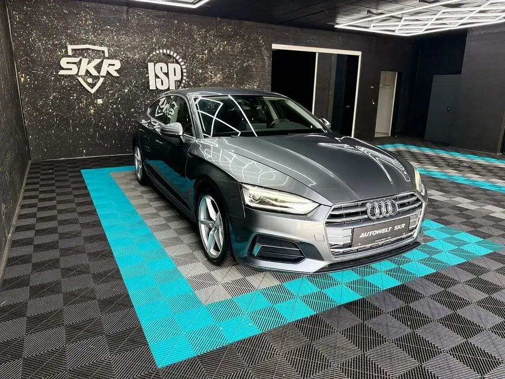 Gebraucht Audi A5 Sportback Sport 190 PS (139 kW) 2019 Grau Kleinwagen
