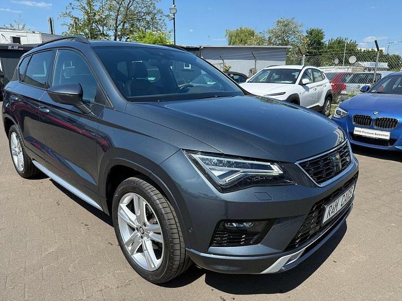 Rodium grau (metallic) Gebraucht 2020 Seat Ateca FR SUV | 19.999 € (Etwas zu teuer) - Bild 1/4