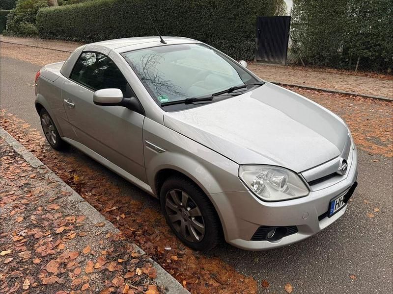 Gebraucht Opel Tigra Enjoy 90 PS (66 kW) 2005 Silber Cabrio