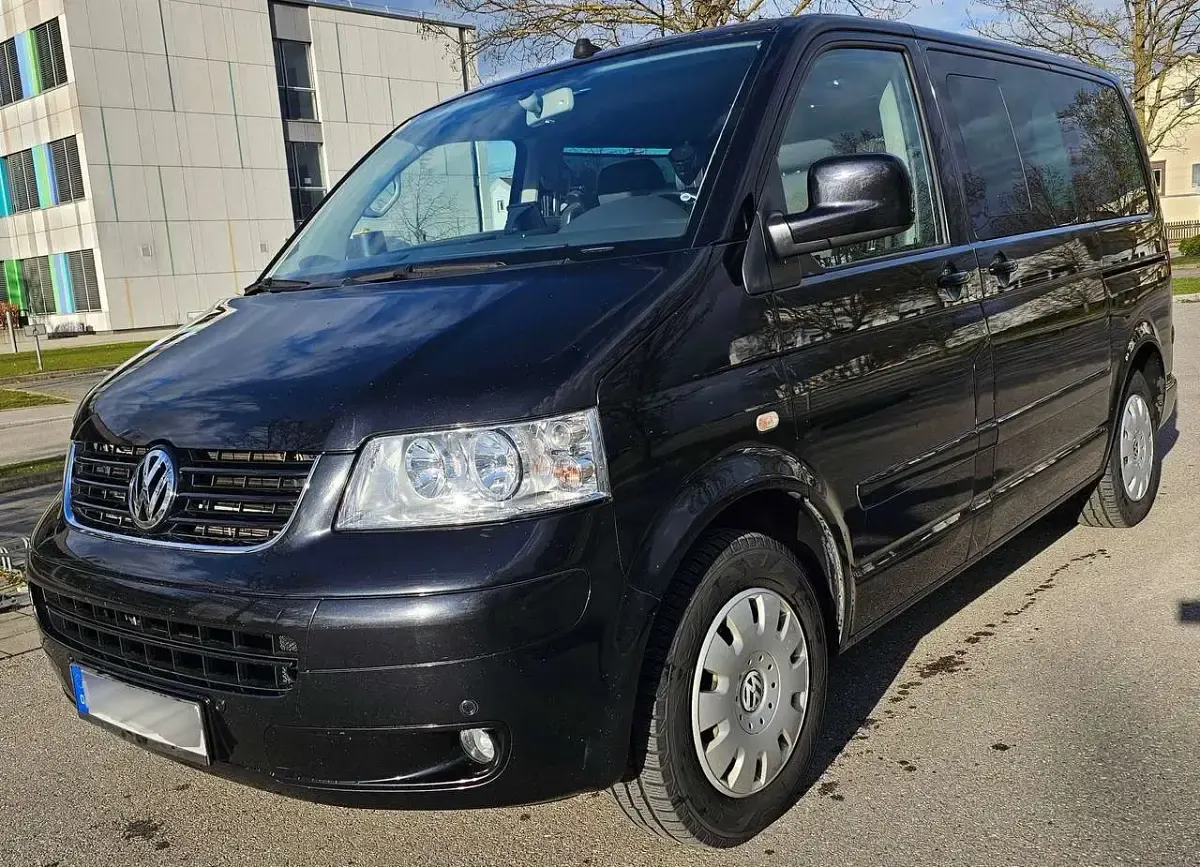Usata VW T5 Comfortline 174 CV (127 kW) 2009 Nero Furgone