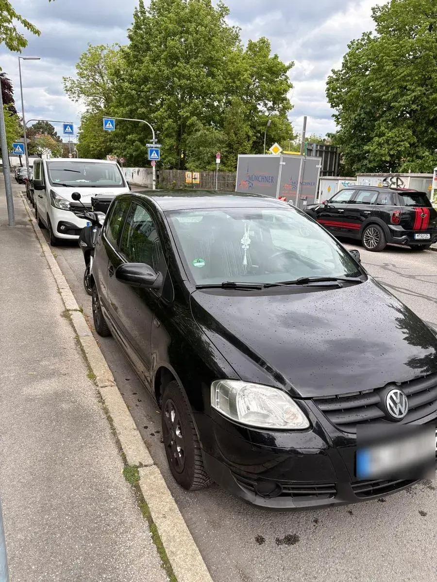 Gebraucht VW Fox 54 PS (39 kW) 2006 Grau Kleinwagen