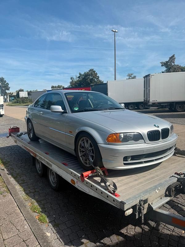 Gebraucht BMW 318 116 PS (85 kW) 2000 Silber Coupé