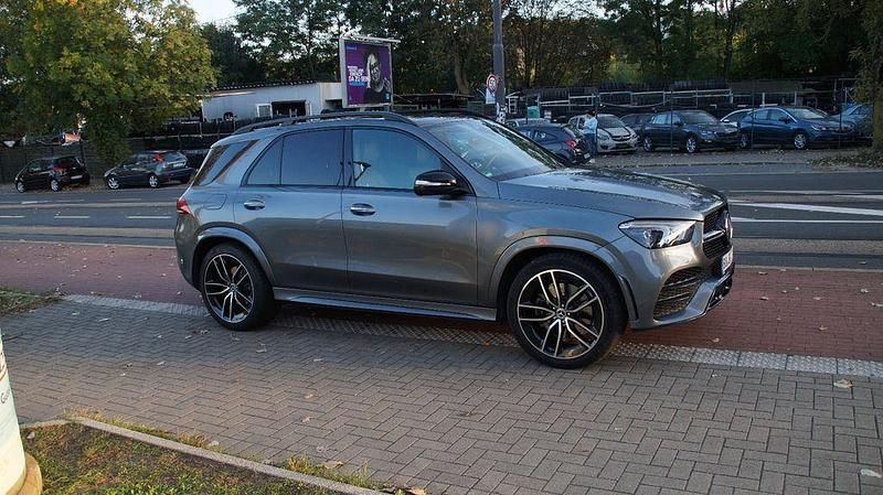 Gebraucht Mercedes GLE400 330 PS (242 kW) 2023 Grau SUV