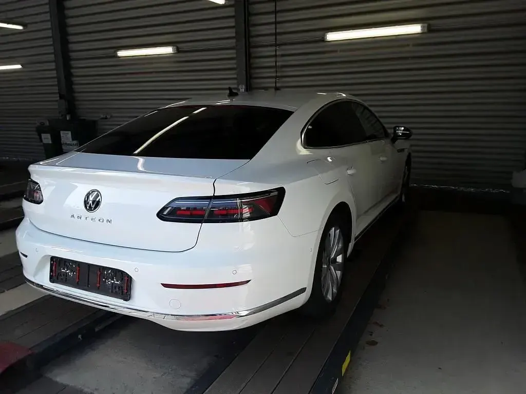 Gebraucht VW Arteon Elegance 150 PS (110 kW) 2021 Weiß Limousine