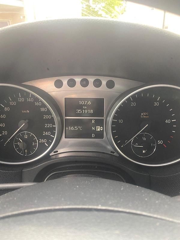 Gebraucht Mercedes ML320 246 PS (180 kW) 2006 Schwarz SUV