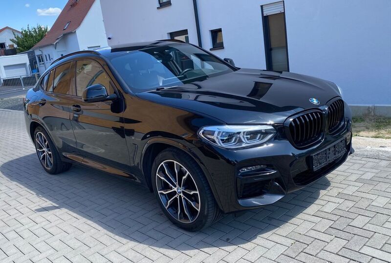 Black sapphire metallic Gebraucht 2021 BMW X4 Performance SUV | 39.950 € (Guter Preis) - Bild 1/4